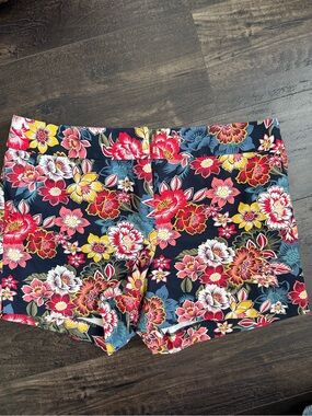 LOFT Floral Riviera Shorts Size 10 Navy Pink Tropical Summer Shorts